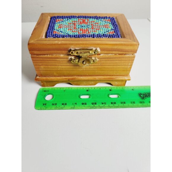 Vintage Huichol Handcrafted Mexican Beaded Box Top with Hinged Lid Navajo Style - Picture 9 of 12